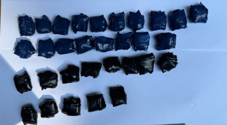 Вінницький поліцейський викрив столичного наркозакладчика