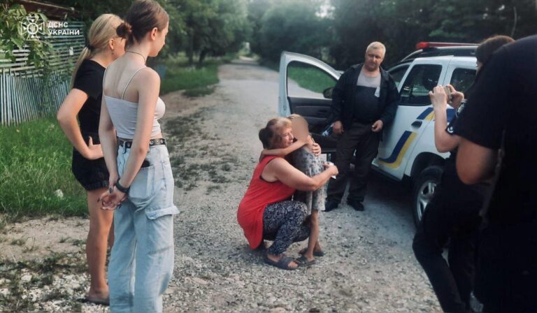 У Вінницькій області зникла дитина під час збирання грибів з батьком: що з дівчинкою