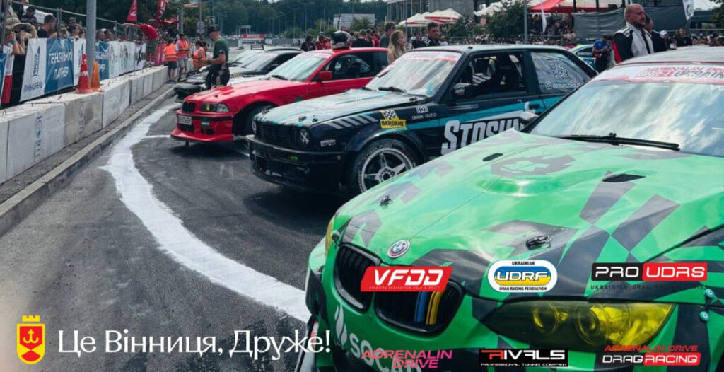 Дим з-під коліс та ефектні маневри: як у Вінниці проходив фінал ADRENALIN DRIVE DRIFTUKRAINE (ФОТО+ВІДЕО)