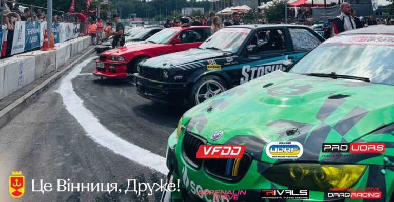 Дим з-під коліс та ефектні маневри: як у Вінниці проходив фінал ADRENALIN DRIVE DRIFTUKRAINE (ФОТО+ВІДЕО)
