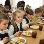 Менше половини громад Вінницької області отримають субвенцію на харчування школярів