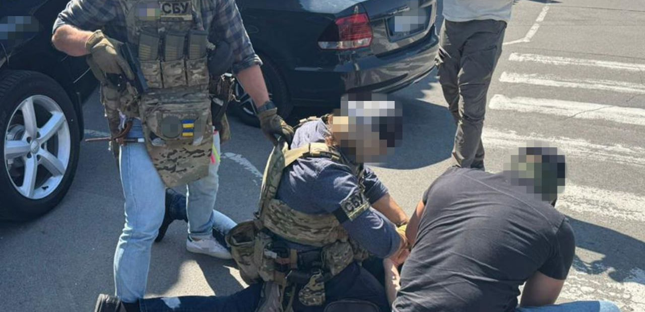 Через родича у ТЦК списував з військового обліку призовників: у Вінниці затримали чоловіка