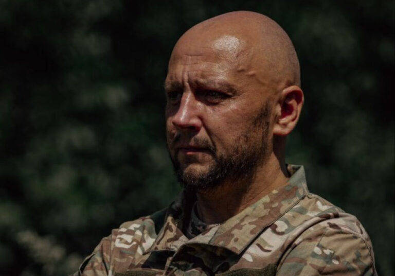 Мав бронь, але сам пішов до ТЦК: боєць вінницької бригади розповів про війну, родину та мрії