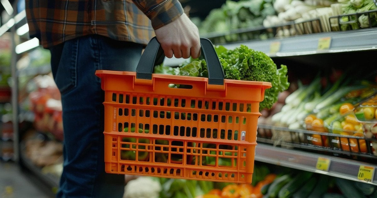 В Україні знову зростуть ціни на основні продукти: що буде дорожчати