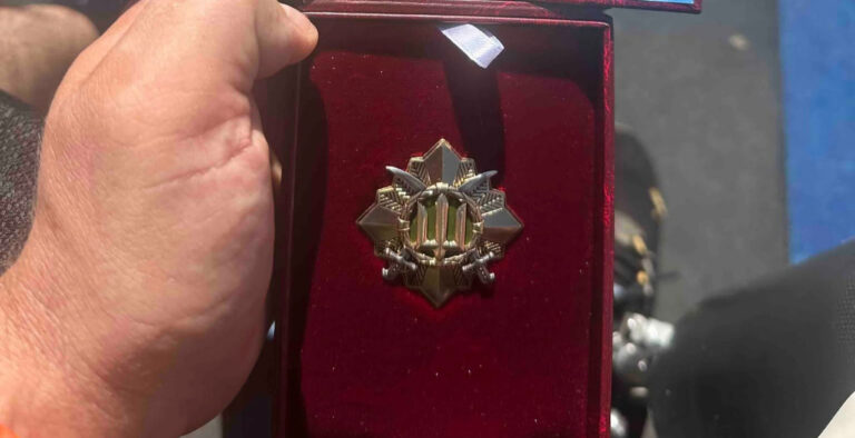 За особисту хоробрість: ветеран з Вінниччини отримав почесну відзнаку