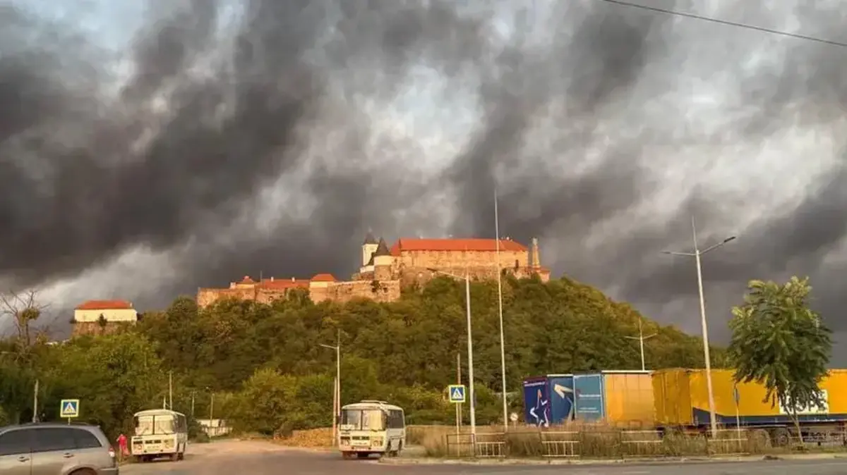 Удар РФ по Мукачеву: знищений американський завод, постраждав Паланок (ВІДЕО)