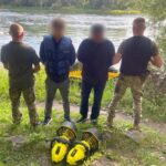 Втеча до Молдови: на Вінниччині затримали «гонщиків» на підводних скутерах