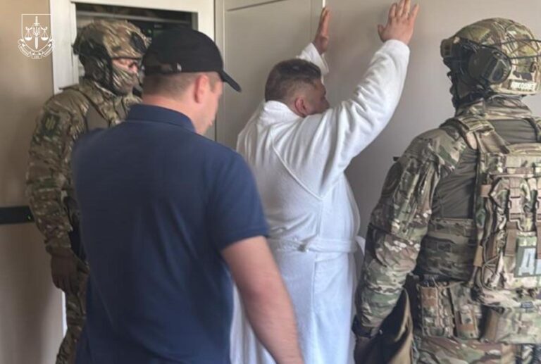 Екскерівників Держпродспоживслужби Вінниччини підозрюють у корупції та наркозлочинах