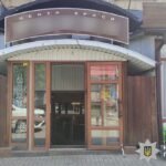 На Вінниччині у салоні краси чоловік порізав ножем руку клієнта