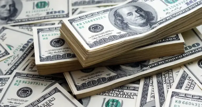 Курс валют на 18 серпня: скільки коштуватимуть долар, євро і злотий