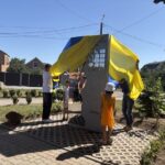 У Вінницькому ліцеї №20 відкрили стелу пам’яті загиблим Героям
