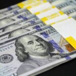 Долар подешевшав: НБУ встановив нові курси валют на 15 серпня