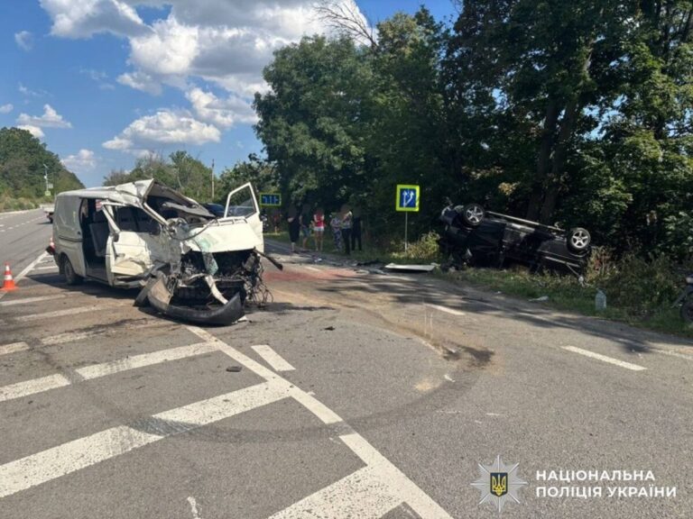 Трагічна ДТП в Тульчинському районі: загинув водій, двоє травмовані