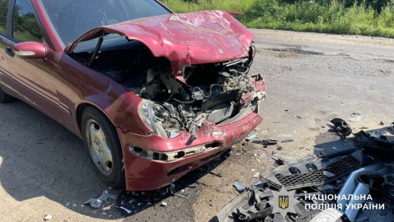 На Гайсинщині не розминулись дві автівки: дитина у лікарні