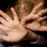 В Іллінцях судитимуть жінку за катування рідної доньки