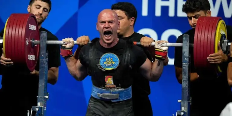 vinnychanyn-stav-vitsechempionom-z-paverliftynhu-u-vsesvitnikh-ihrakh-u-chendu
