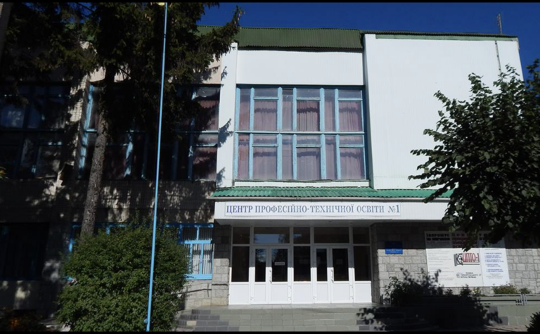 Вінницький навчальний заклад заявляє про тиск і процесуальні порушення з боку правоохоронців
