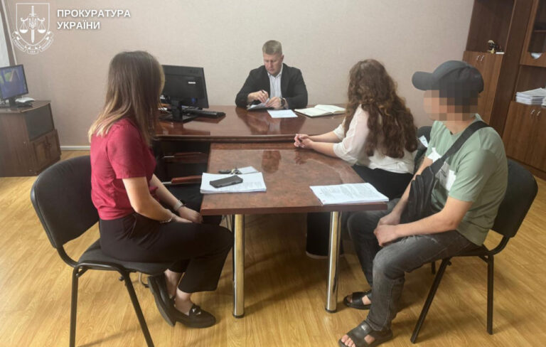 Отруїлись 28 людей, серед них 9 дітей: судитимуть працівника фаст-фуду у Калинівці
