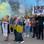 Понад 3 роки був у ворожому полоні: Захисника Владислава Журжу зустріли в Могилеві-Подільському (Фото)
