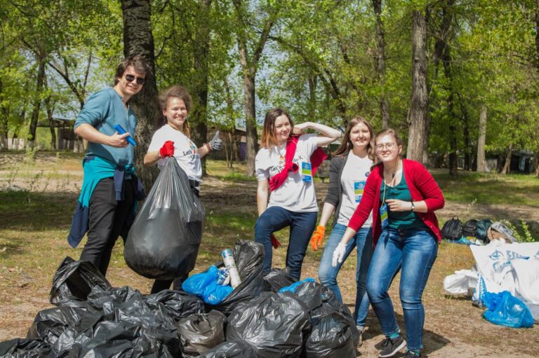 Вінничан запрошують долучитися до Всесвітнього дня прибирання