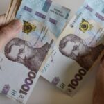 Виплати подвоїли: кому з вересня на картку щомісяця нараховуватимуть 2000 гривень