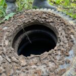 У Вінниці виявили вигрібну яму з автомобільних шин біля річки