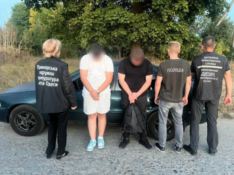 Вінничанин організував «турне» до Молдови за 11 500 доларів