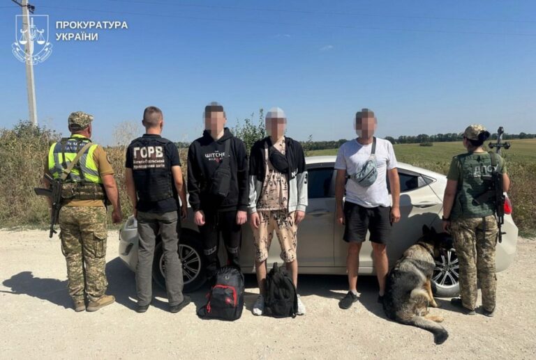 На Вінниччині затримали одеситку, яка за 27 тис доларів переправляла чоловіків до Молдови