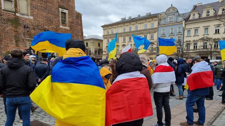 Українців у Польщі щомісяця перевірятимуть на предмет працевлаштування