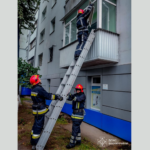 У Вінниці рятувальники потрапили до квартири через балкон, щоб допомогти літній жінці