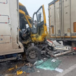 У Гайсинському районі зіткнулися дві вантажівки: постраждав 19-річний пасажир