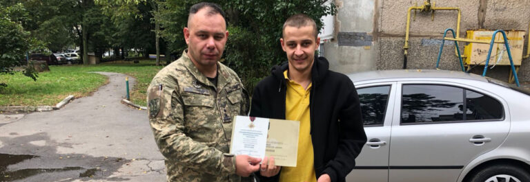 Воїну з Вінниччини вручили нагороду «Золотий Хрест»