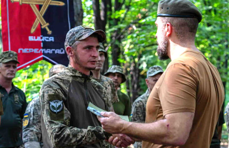 Олексій Брижатий з Тульчинщини отримав відзнаку Міністра оборони України