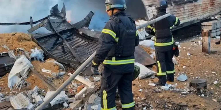 7-річна дівчинка у критичному стані після російської атаки на Ладижин