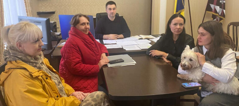 Жорстокість, що сколихнула Вінницю: прокуратура розслідує загибель двох собак біля лікарні Пирогова