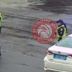 Зіткнення Toyota та велосипеда у Вінниці зафіксували відеоспостереження (ВІДЕО)
