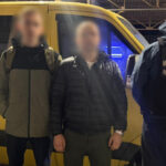 Сховався під дитячими речами: на Вінниччині викрили чоловіка, який хотів утекти за кордон