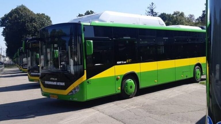 У Вінниці змінили розклад автобусів №21 та №24: що варто знати пасажирам