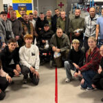 Маленькі серця для великих Героїв: школярі Вінниці підготували подарунки воїнам
