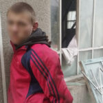 У Козятині хлопець серед білого дня проник до чужого будинку