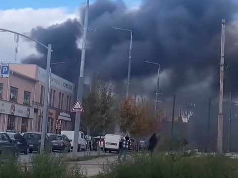Пожежа неподалік залізничного вокзалу у Вінниці: що відомо (ОНОВЛЕНО)