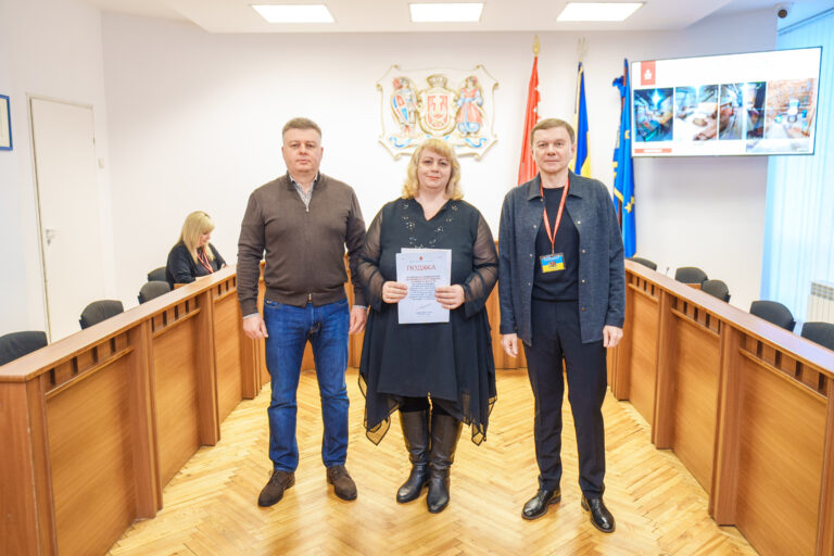 У Вінниці відзначили голів ОСББ, які якісно облаштували тимчасові укриття