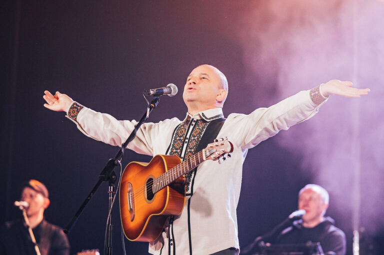 1-Віктор Павлік