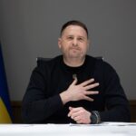 Зеленський звільнив Єрмака з посади глави Офісу Президента