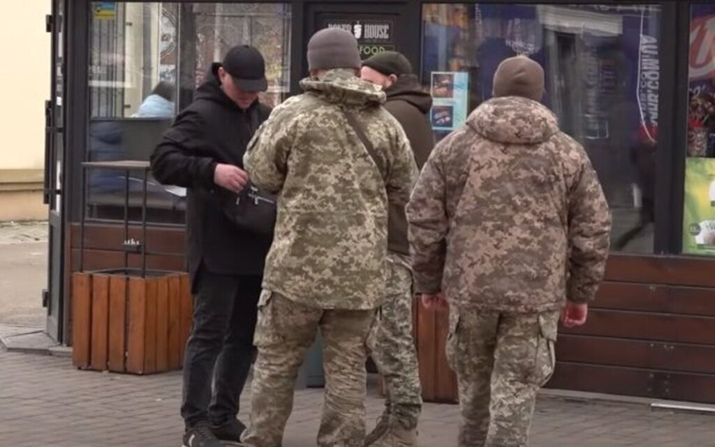 У Вінницькому обласному ТЦК та СП спростували фейки про “оповіщення у цивільному”