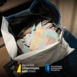 Знайшли мішки з грошима: НАБУ викрило масштабну корупційну схему в енергетиці