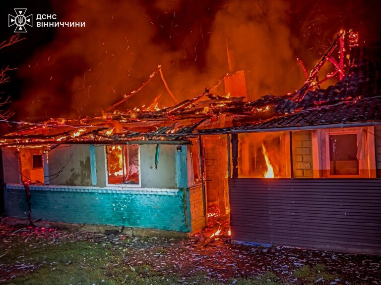 Сім пожеж за добу на Вінниччині: рятувальники ліквідували займання у трьох громадах
