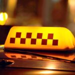 Ціни на таксі злетять в космос, але не через бензин: причина