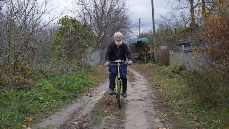 90-річний мешканець Вінниччини створив власний «музей природи»