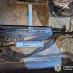 Сімейний конфлікт у Вінницькому районі закінчився виявленням арсеналу зброї